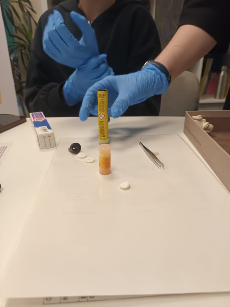 atelier scientifique "y'a quoi dans la puff ?" - association SODA