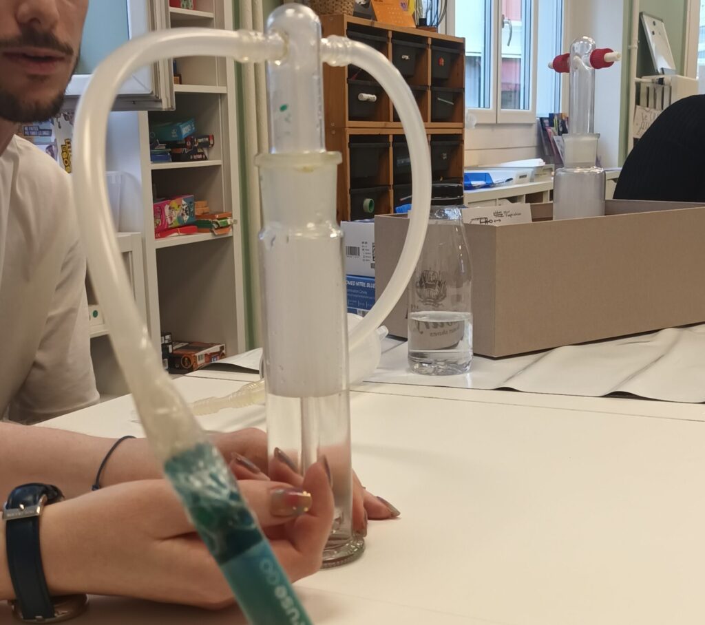 atelier scientifique "y'a quoi dans la puff ?" - association SODA